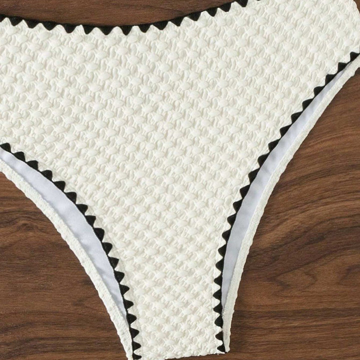 Women's bandeau bikini with structured surface Mune Fashion