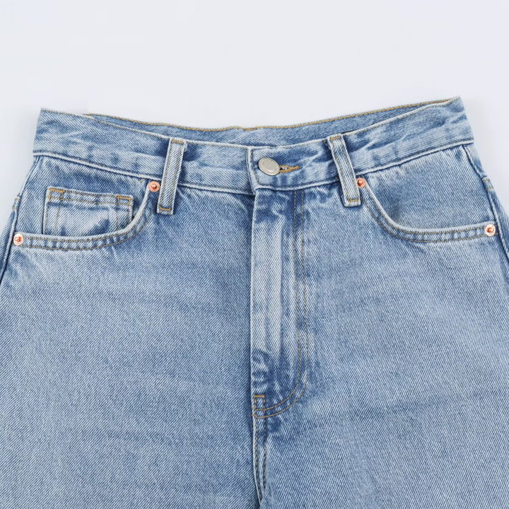 Women High-Waisted Relaxed Jeans with Tapered Leg Mune Fashion