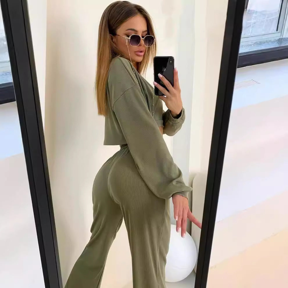 Women’s Rib Lounge Set with Cut-Out Crop Top, Oversized Cropped Sweater and High-Waist Jogging Pants Mune Fashion