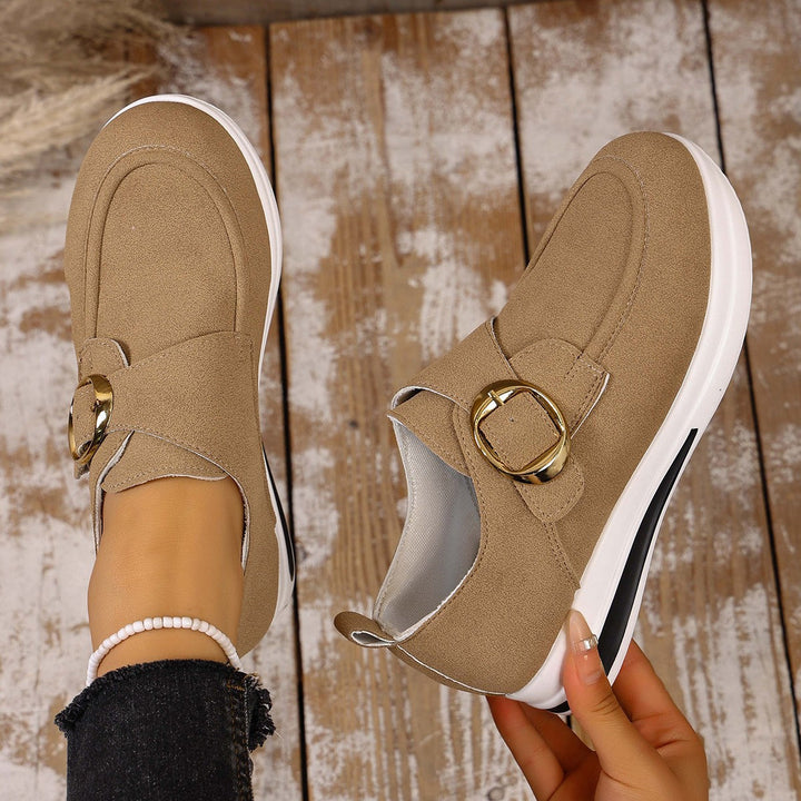 Women's sneakers with trendy buckle closure and comfortable sole Mune Fashion