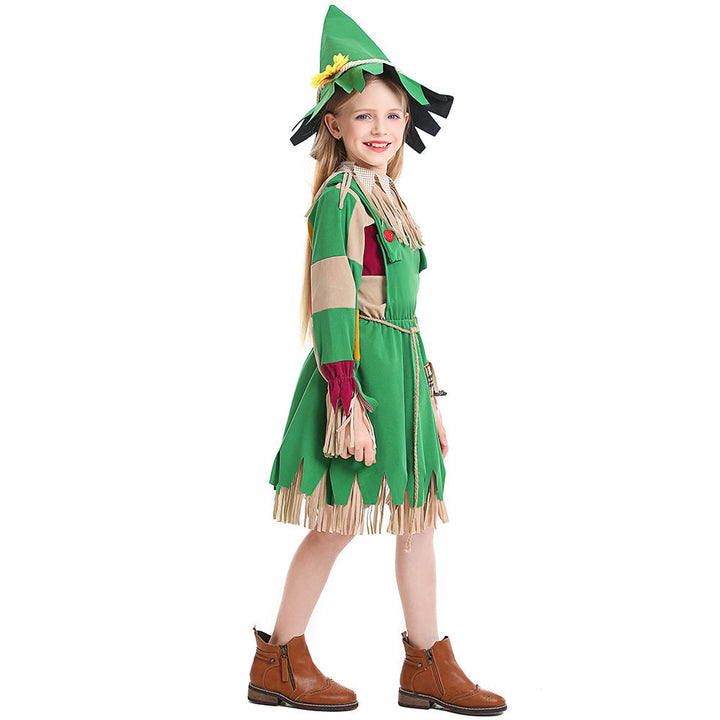 Girl costume as a whimsical scarecrow with fashionable details Mune Fashion