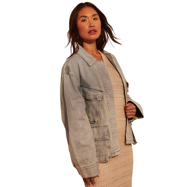 Women Oversize Utility Denim Jacket with Large Flap Pockets and Button-Down Front Mune Fashion