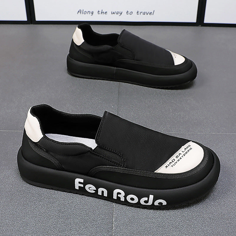 Women Slip-On Sneakers with breathable surface and comfortable cushioning Mune Fashion