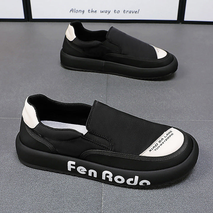 Women Slip-On Sneakers with breathable surface and comfortable cushioning Mune Fashion