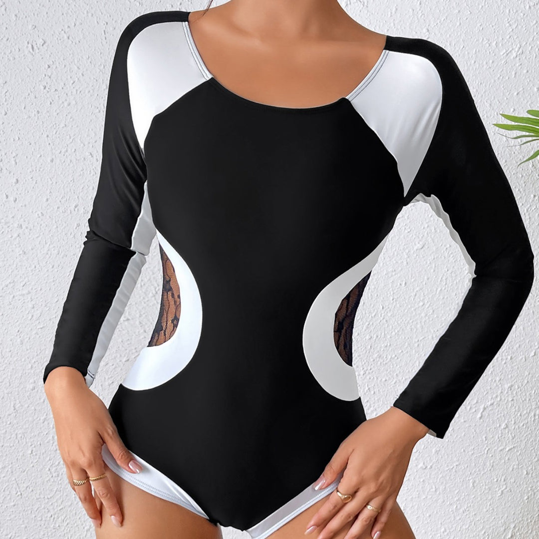 Damen Sportlicher Langarm Badeanzug mit transparenten Einsätzen Echo Archiv