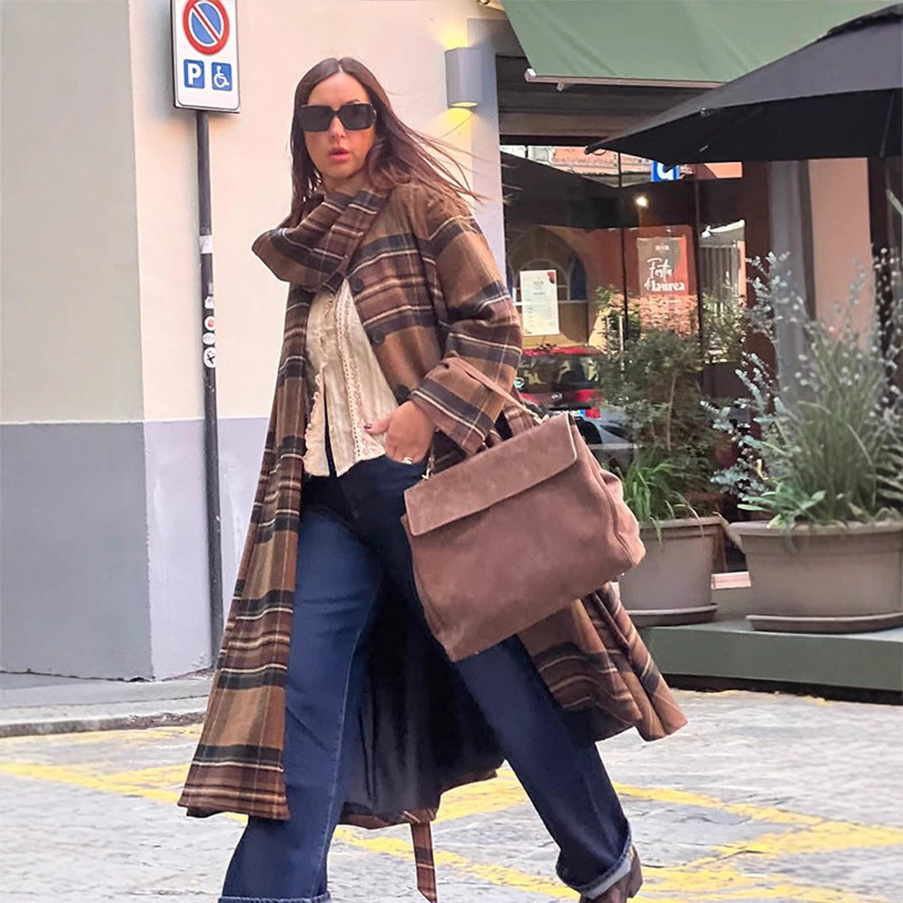 Ladies long coat in check look made of wool mix with oversized stand-up collar and bell sleeves Mune Fashion