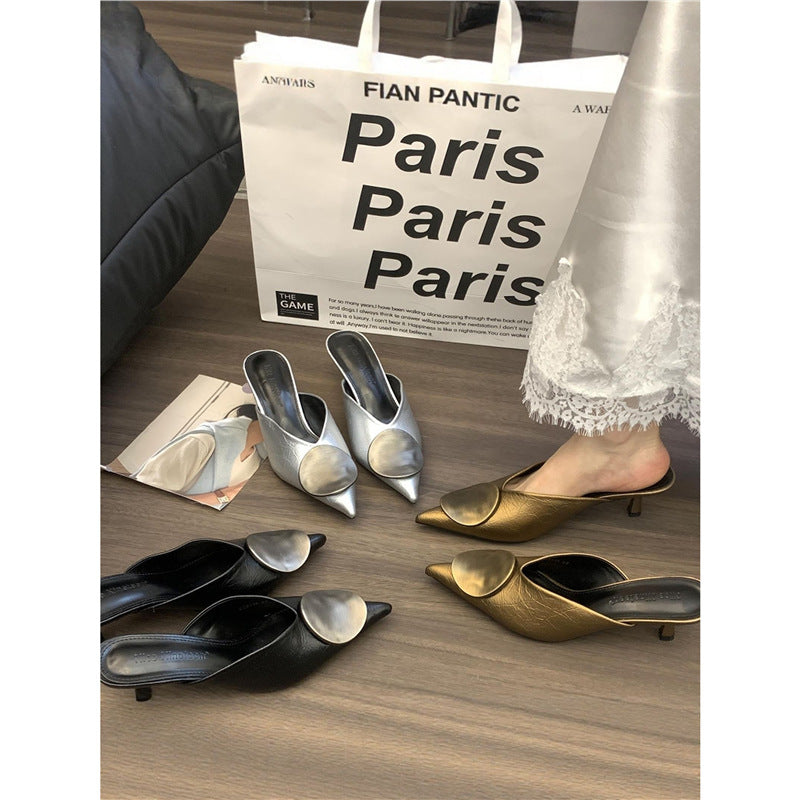 Ladies pointed toe kitten-heel mules with metal application Mune Fashion