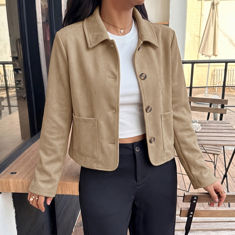 Women's short jacket made of suede look with shirt collar and patch pockets Mune Fashion