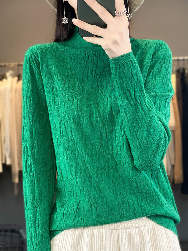 Women's Structured Fine Knit Sweater with Short Stand-Up Collar and Crinkle Look Mune Fashion