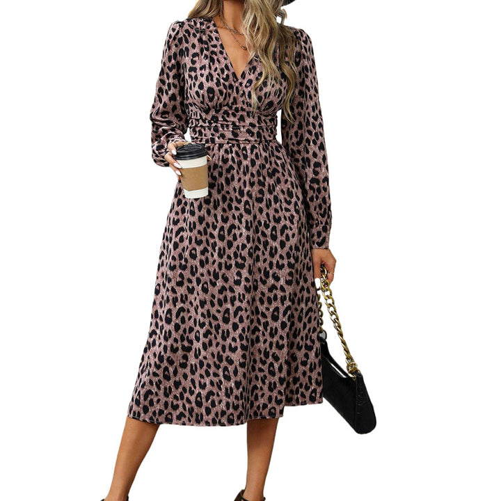 Women's midi dress in wrap style with fitted silhouette, V-neck and long sleeve Mune Fashion