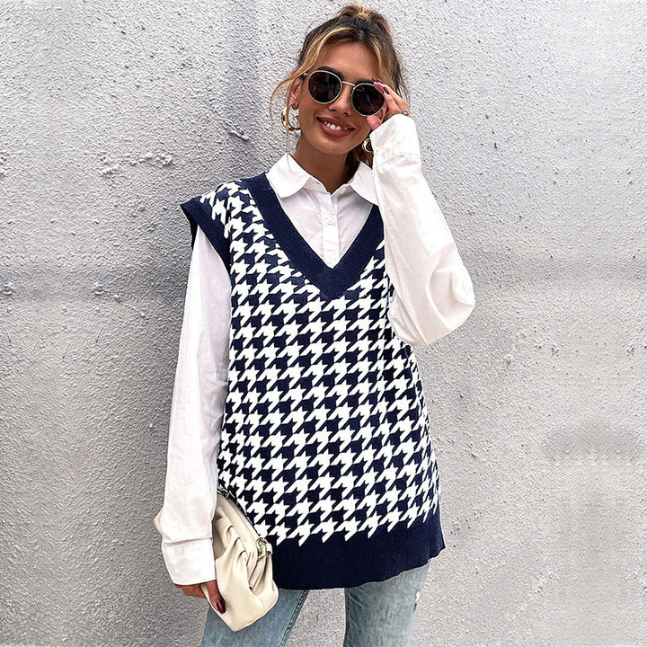 Ladies Oversize Knit Vest with Houndstooth Pattern and Deep V-Neck Mune Fashion