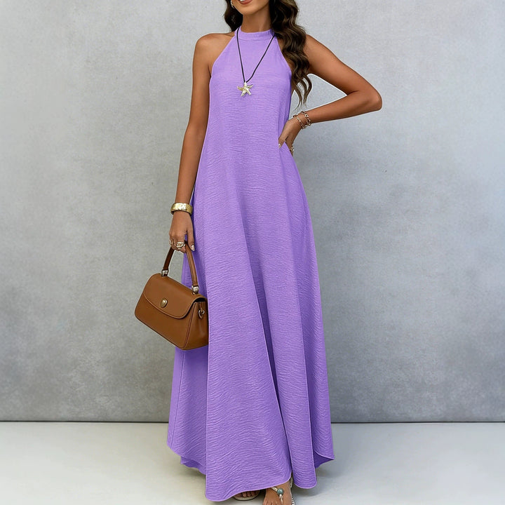 Women’s sleeveless maxi dress with high standing collar, flowing A-line and crepe texture Mune Fashion