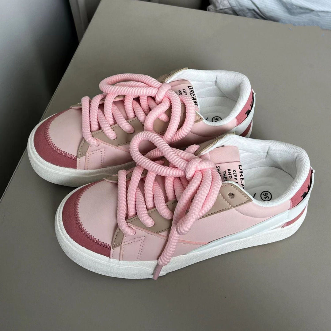 Ladies Sports Sneakers with robust upper material and classic design Mune Fashion