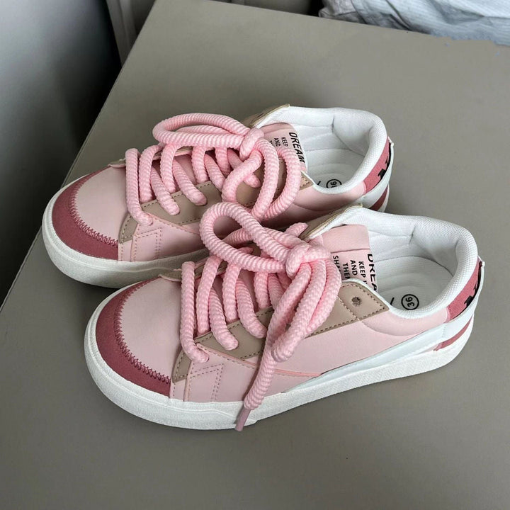 Ladies Sports Sneakers with robust upper material and classic design Mune Fashion