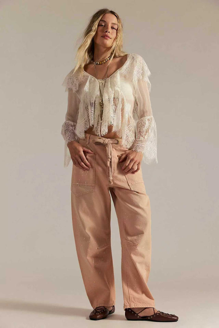 Women's high-waisted jeans in a loose fit with patch pockets and drawstring Mune Fashion