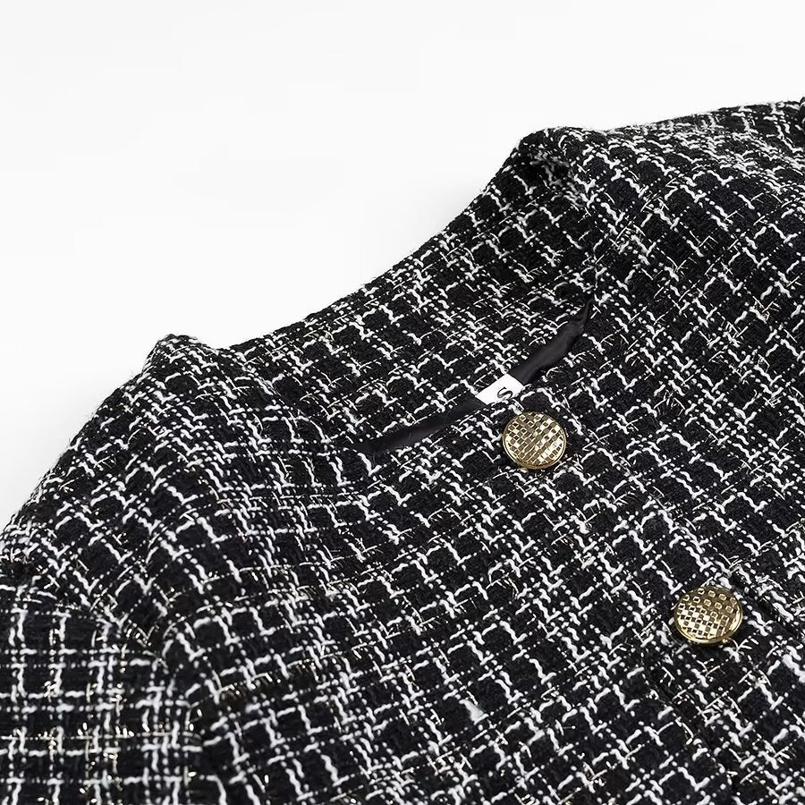 Women Short Boucle Tweed Jacket with Round Neck, Decorative Decorative Buttons and Patch Pockets Mune Fashion