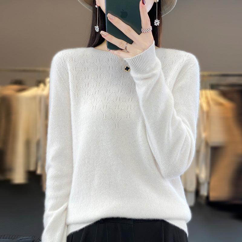 Women Cozy Midweight Round Neck Sweater made of Angora Blend with fine pile and narrow cuff Mune Fashion