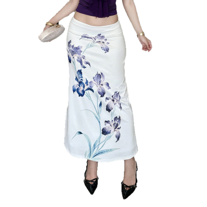 Women A-line midi skirt made of lightweight viscose blend with artistic floral print Mune Fashion