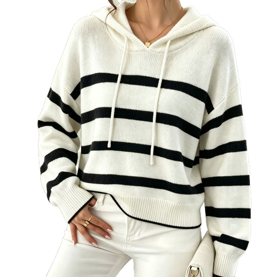 Women's hooded knit sweater in maritime look with ribbed hem and relaxed fit Mune Fashion
