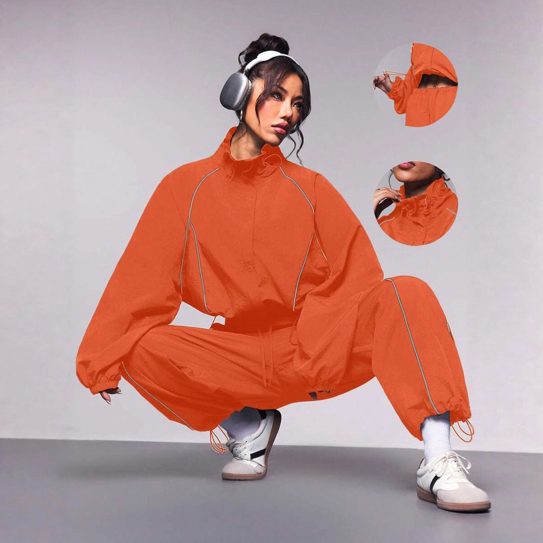 Women's Sportive Cropped Windbreaker Set with Stand-up Collar, Drawstring and Reflective Piping Mune Fashion