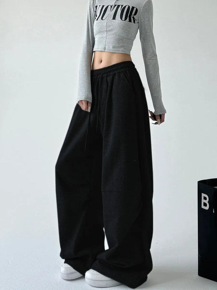 Women's extra-wide high-waist lounge pants with elastic drawstring waistband, drawstring and practical side pockets Mune Fashion
