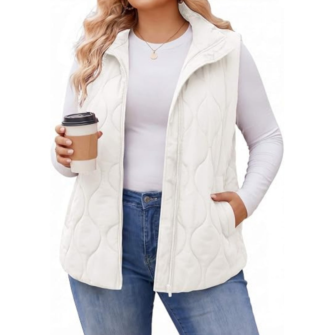 Ladies quilted vest with high collar, figure-flattering silhouette and side pockets Mune Fashion
