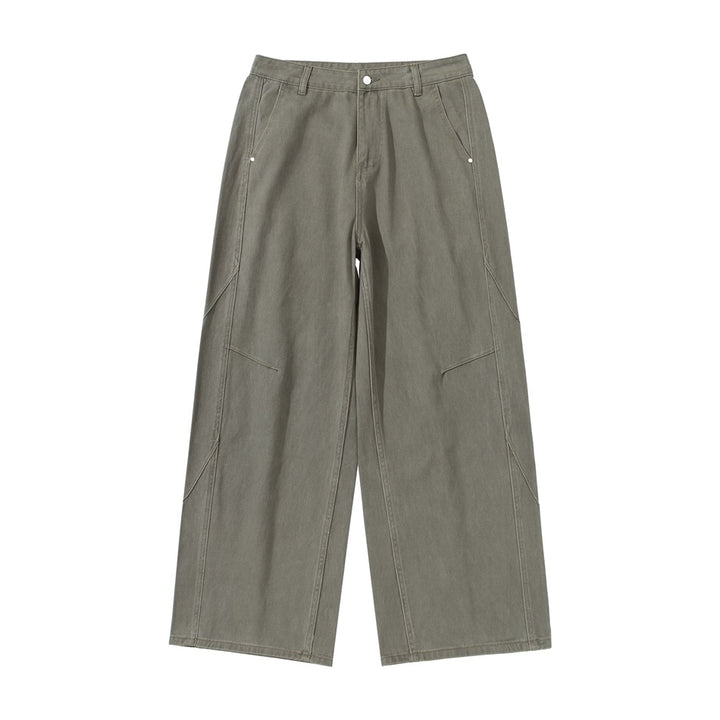 Women's wide pleated trousers in utility cargo style with high waist and prominent seam details Mune Fashion