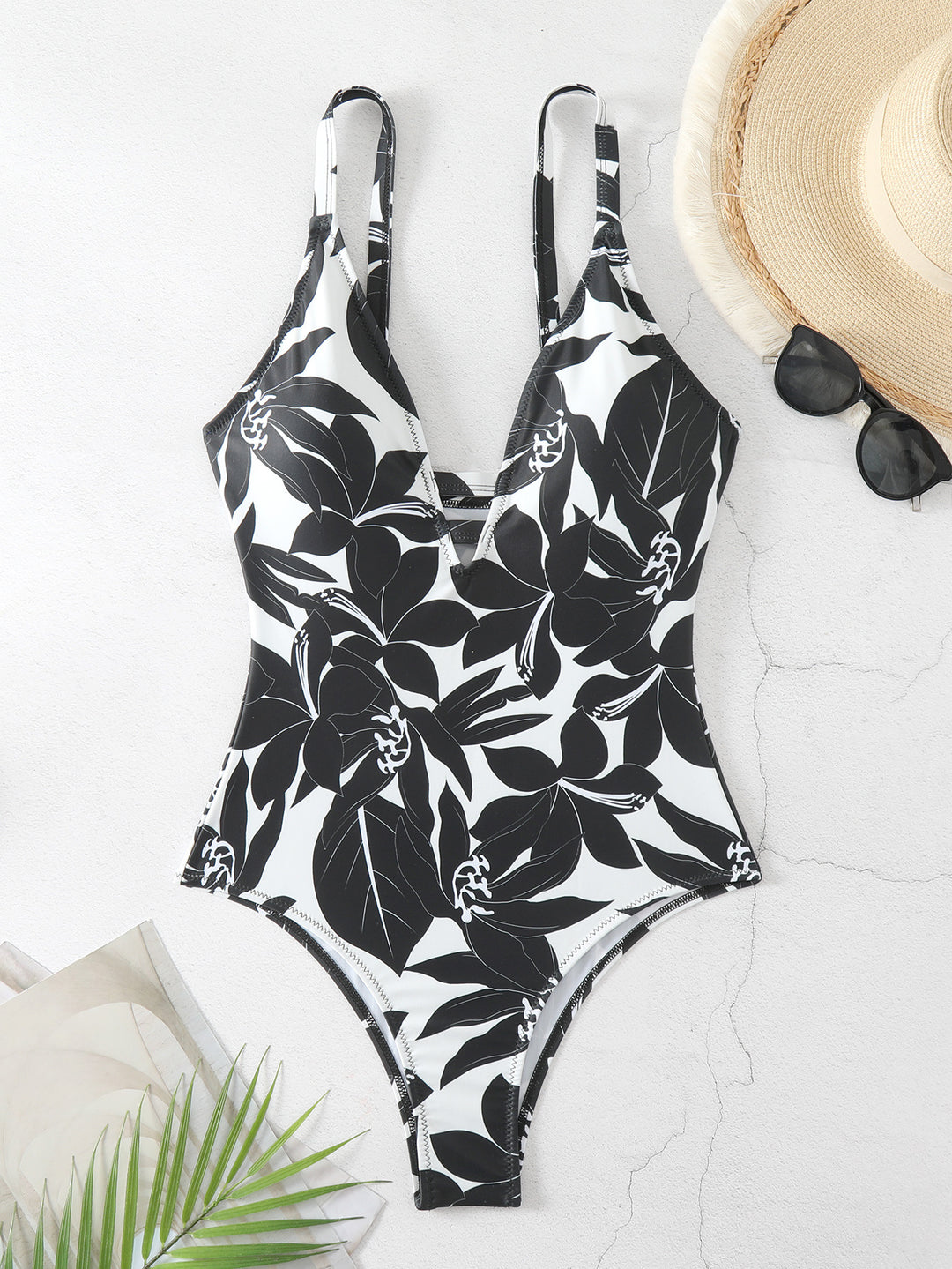 Women One-Piece Swimsuit with Floral Design Mune Fashion
