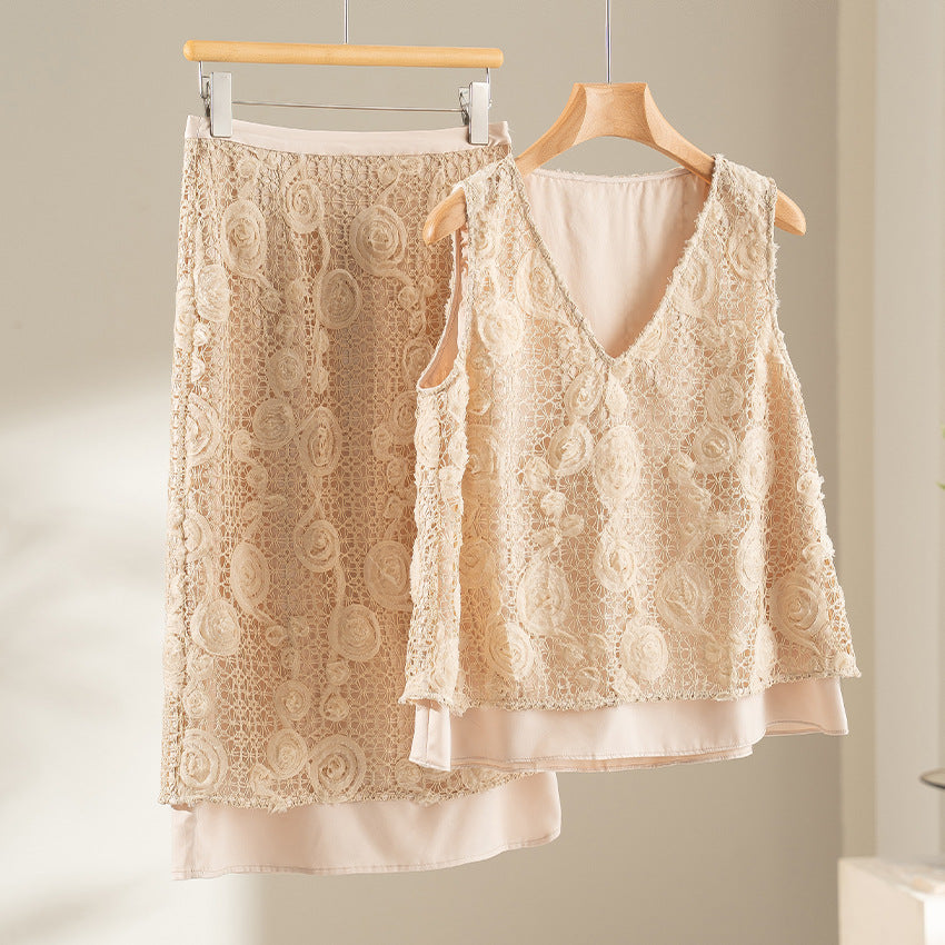 Women's lace midi skirt with floral crochet lace and opaque lining Mune Fashion