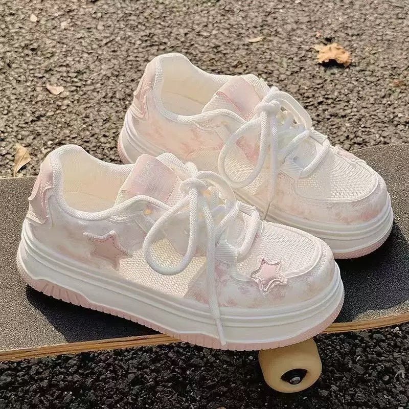 Women sneakers with fashionable star motif and comfortable sole Mune Fashion