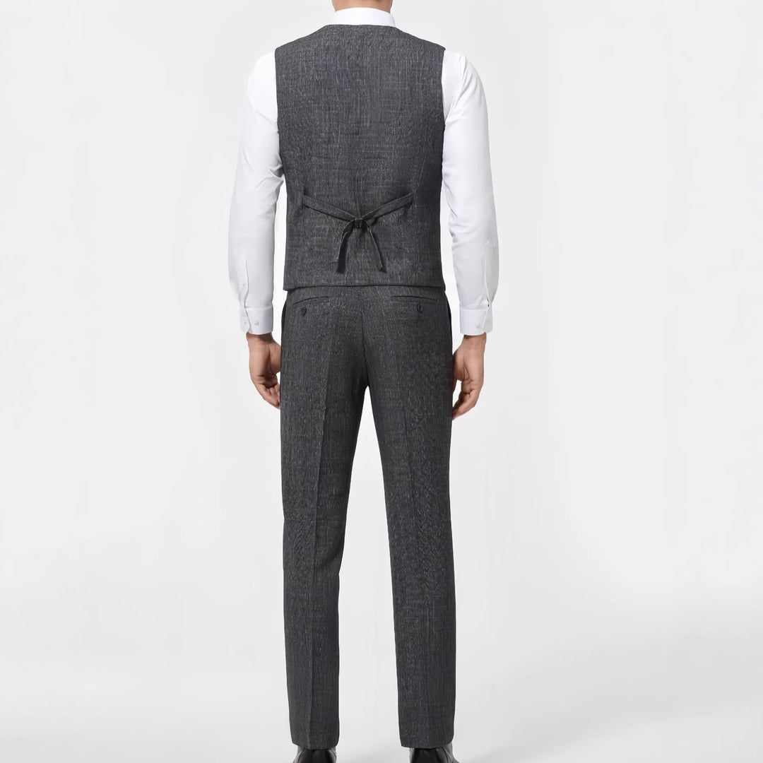 Men's Elegant Suit with Waistcoat and Lapel Pin