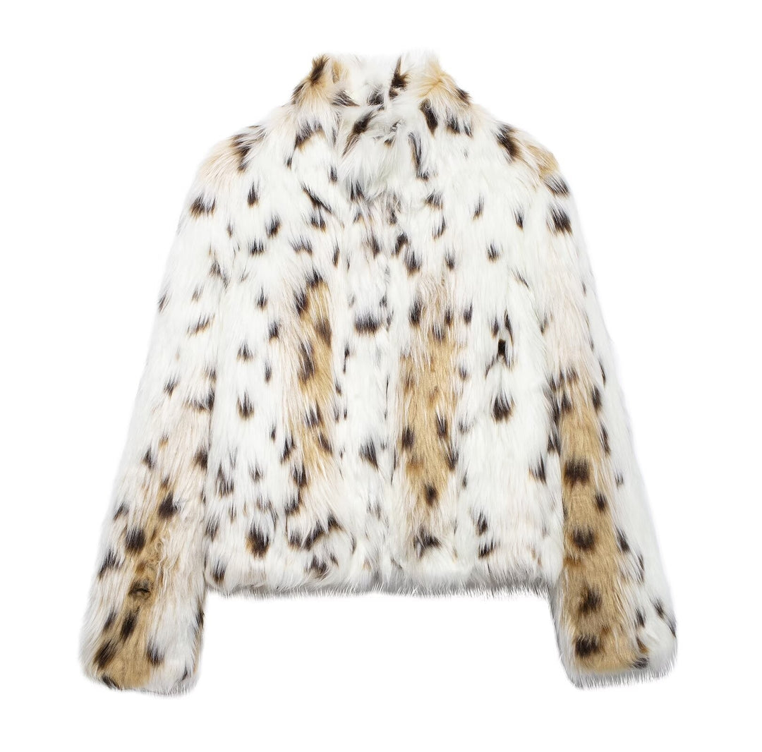 Ladies' short faux fur coat with oversized shawl collar and soft lining Mune Fashion