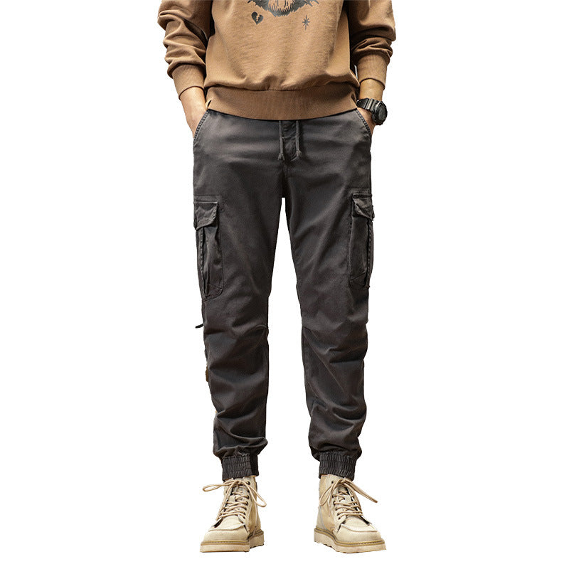 Men's Tapered Cargo Jogger made of sturdy twill with drawstring waistband, flap pockets and ribbed ankles Mune Fashion