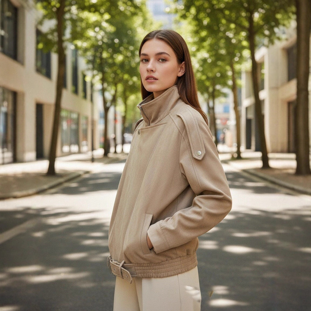 Women's short jacket in suede look with high stand-up collar, shoulder flaps and waist belt Mune Fashion