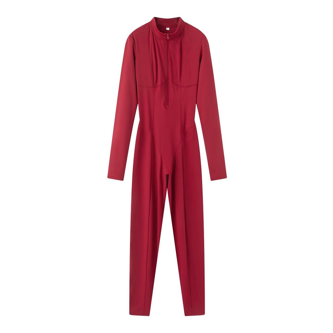 Women's sporty long sleeve unitard with 1/2 zipper and body-hugging fit Mune Fashion