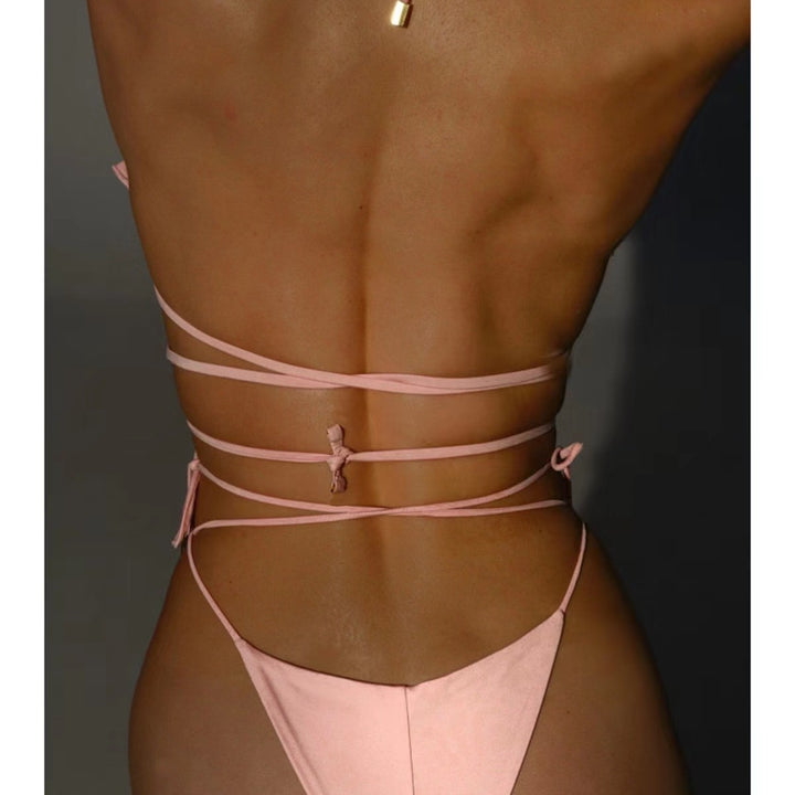 Women Bikini with Floral Decorations Mune Fashion
