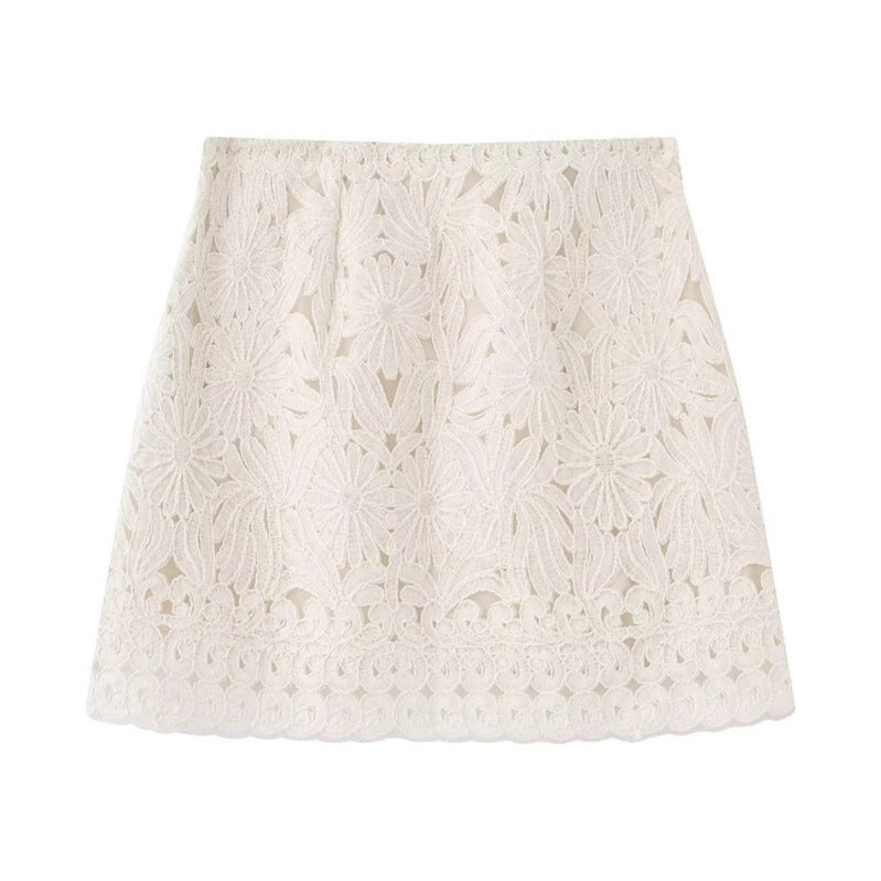 Ladies Embroidered Ruffle Blouse with Wide Trumpet Sleeves and Ties Collar Mune Fashion