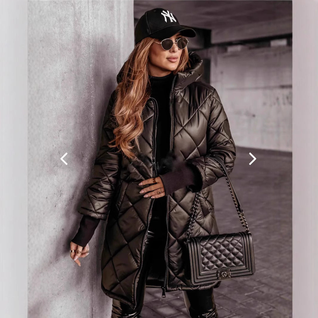Women's Casual Quilted Jacket with Hood and Practical Pockets Mune