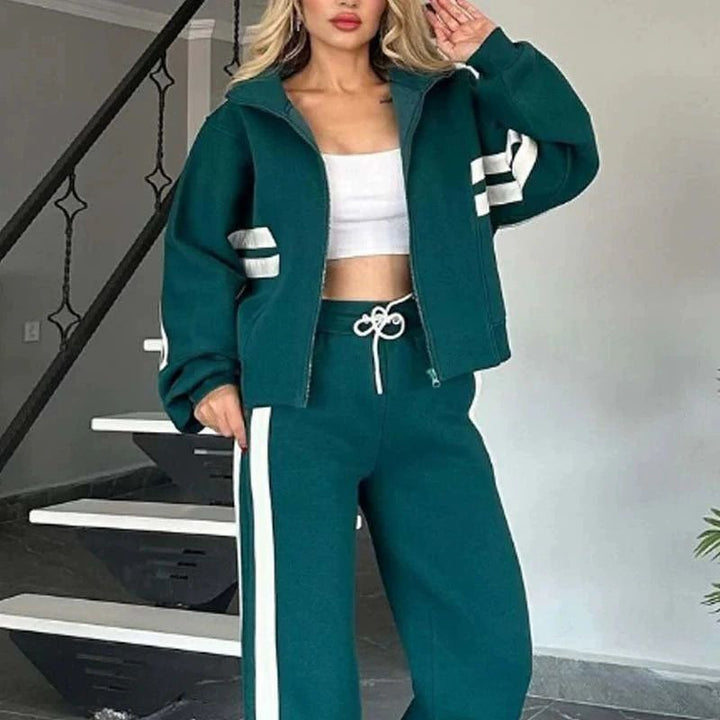 Women's athletic two-piece set made of French Terry with zipper cropped jacket and wide high-waist jogger Mune Fashion