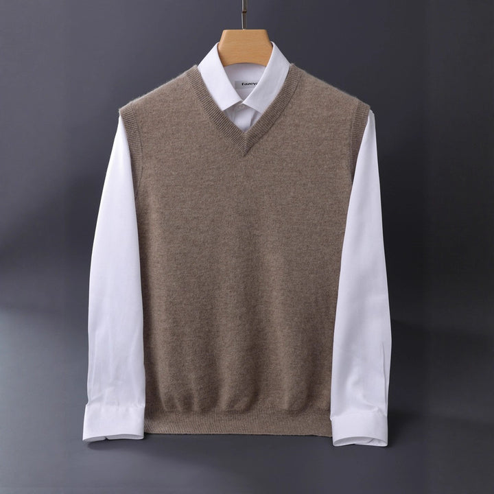 Men's Fine V-Neck Knit Vest Made of Merino Blend with Ribbed Hem Mune Fashion