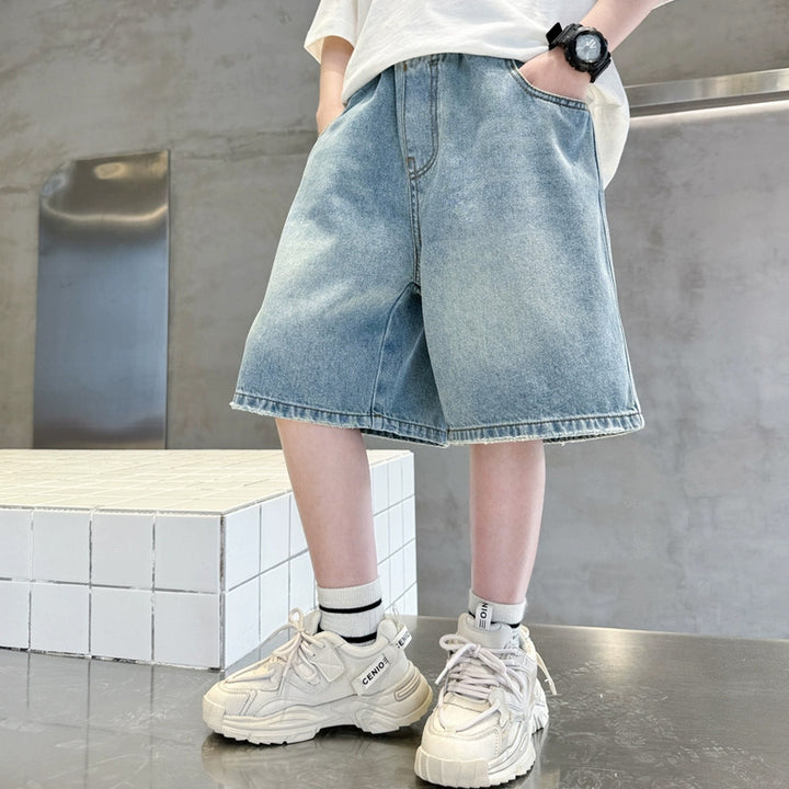 Unisex trendy loose-fitting denim shorts with practical pockets Mune Fashion