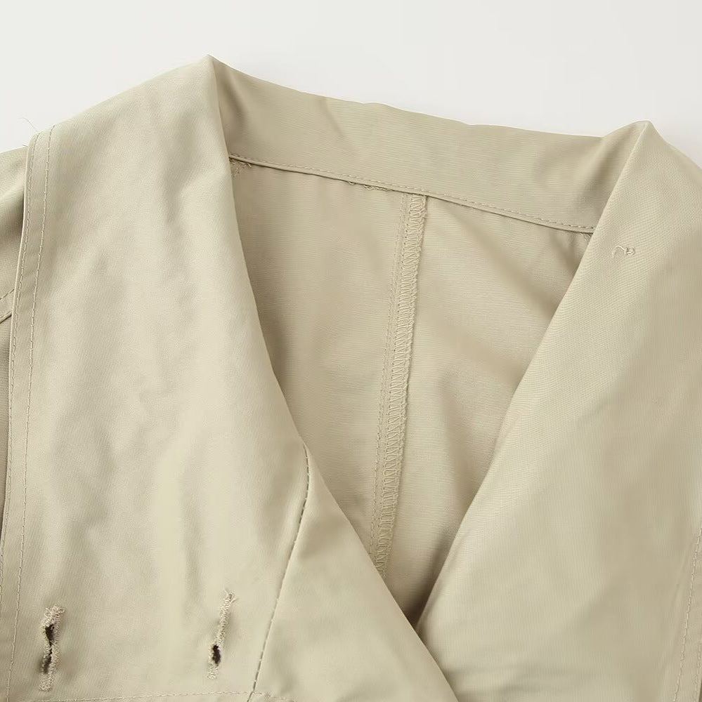 Women's short trench coat in boxy cut with double-breasted and belted waist Mune Fashion