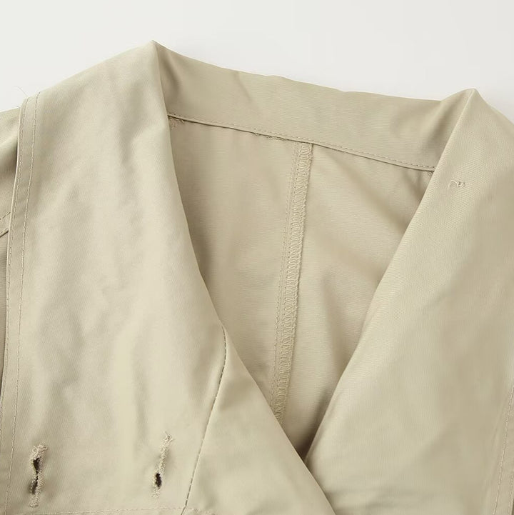 Women's short trench coat in boxy cut with double-breasted and belted waist Mune Fashion