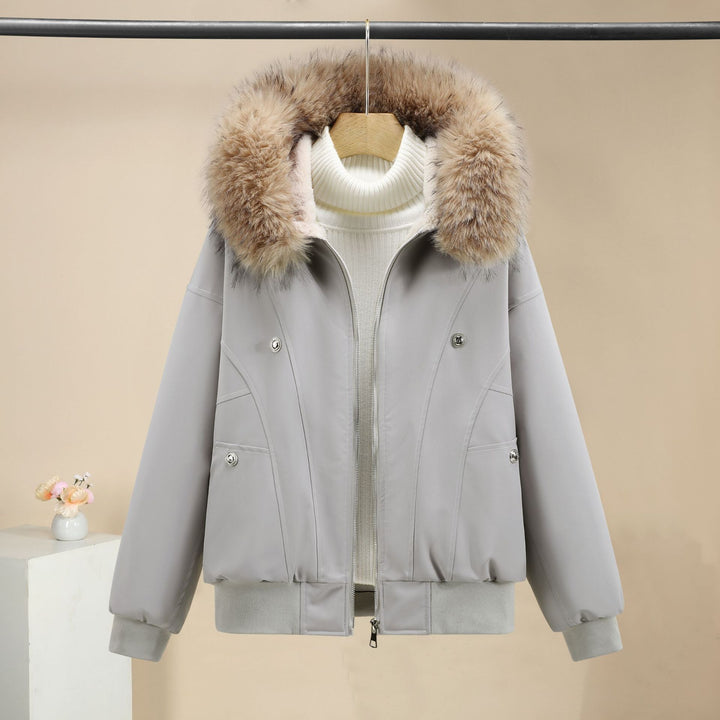 Women's short-cut thermo bomber jacket with removable faux fur collar, high stand-up collar, and ribbed cuffs Mune Fashion