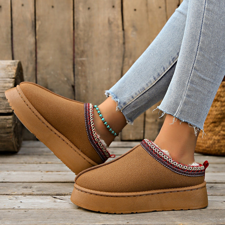 Women's Lined Slippers-Mules with Teddy Lining and Decorative Knit Trim Mune Fashion
