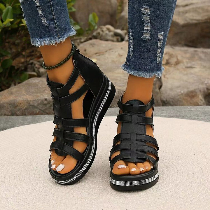 Damen Keil-Sandalen mit Gladiator-Riemen, Reißverschluss und gepolstertem Plateau Mune Fashion