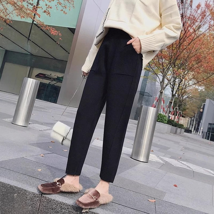 Ladies fashionable and comfortable fabric trousers Mune Fashion