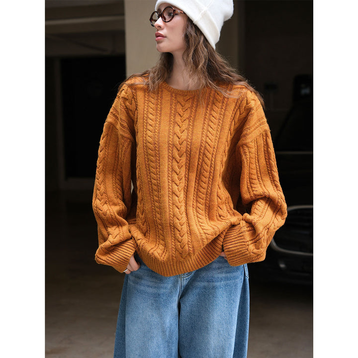 Women's Oversized Cable Knit Sweater with Round Neckline and Voluminous Sleeves Mune Fashion