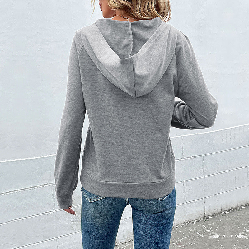 Women's hoodie with decorative button placket, raglan sleeves, and kangaroo pocket Mune Fashion