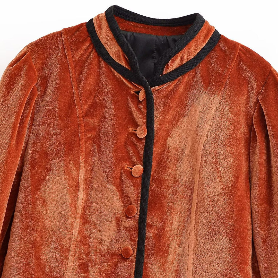 Ladies velvet jacket with stand-up collar, contrasting piping and button closure Mune Fashion